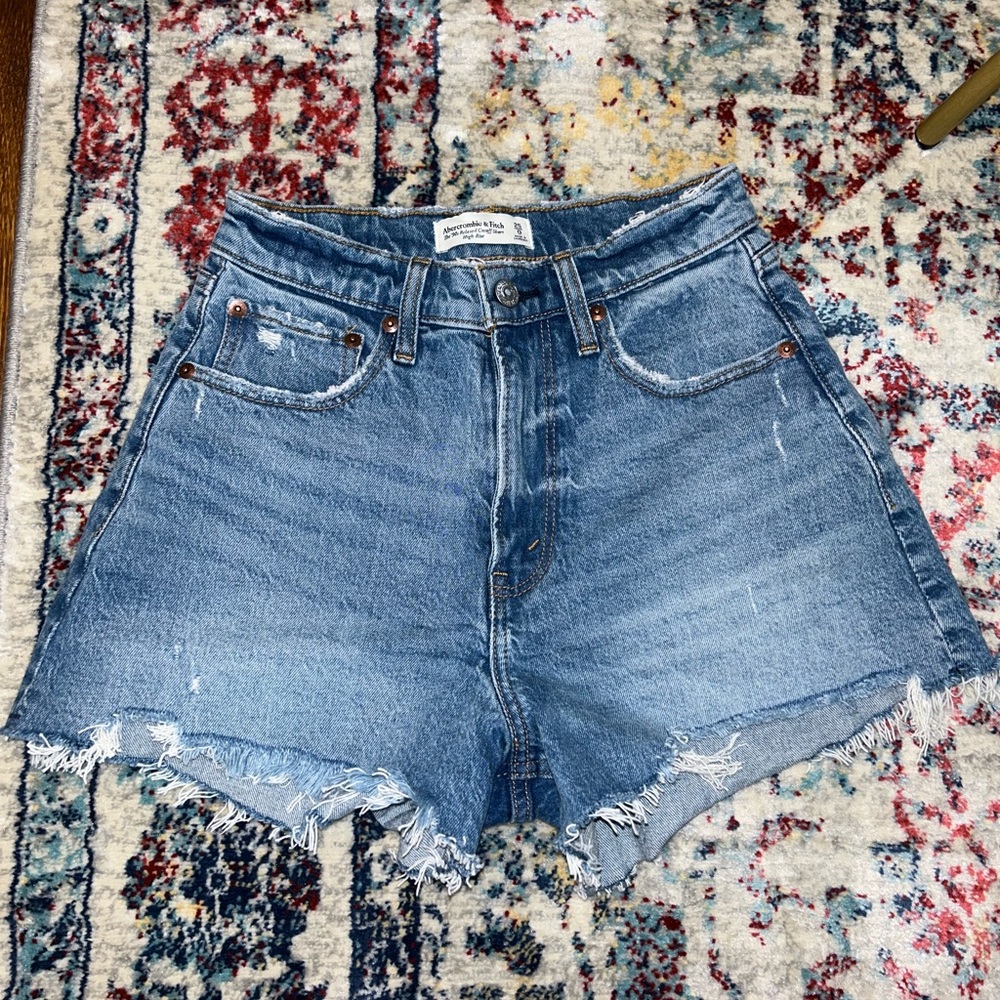 Abercrombie & Fitch | The 90s Cutoff Short (Curve Love)